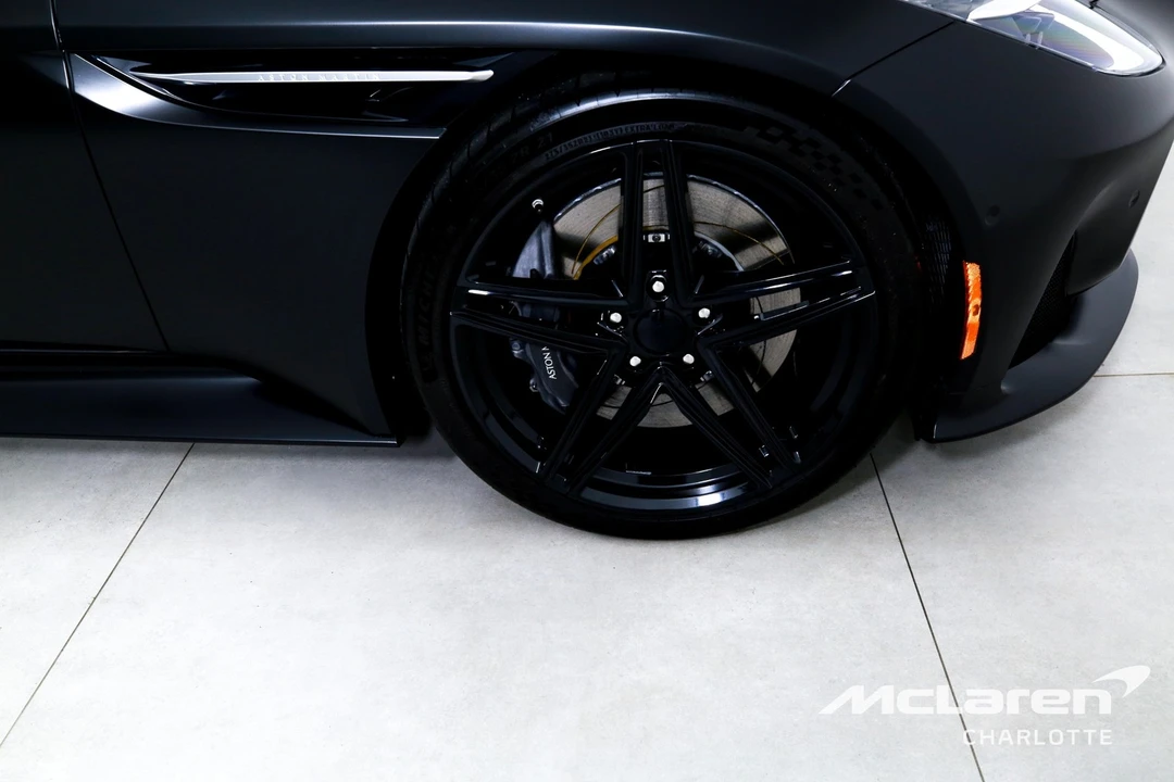 2024 Aston Martin DB12 - Image 30 of 31