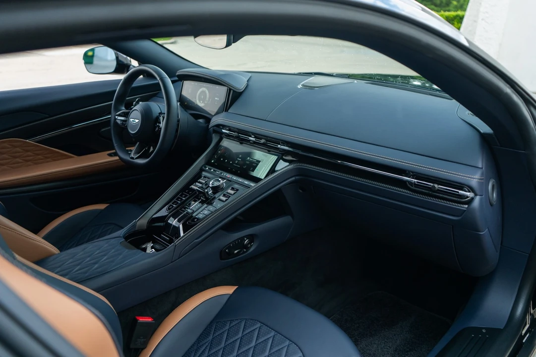 2024 Aston Martin DB12 - Image 17 of 31