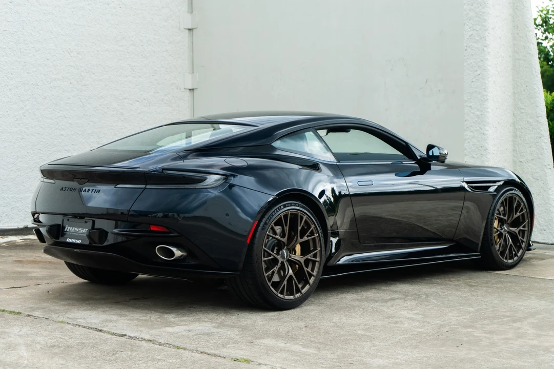 2024 Aston Martin DB12 - Image 4 of 31