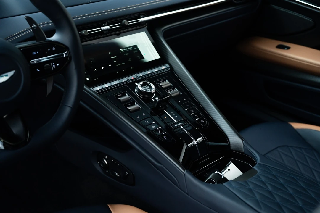 2024 Aston Martin DB12 - Image 20 of 31