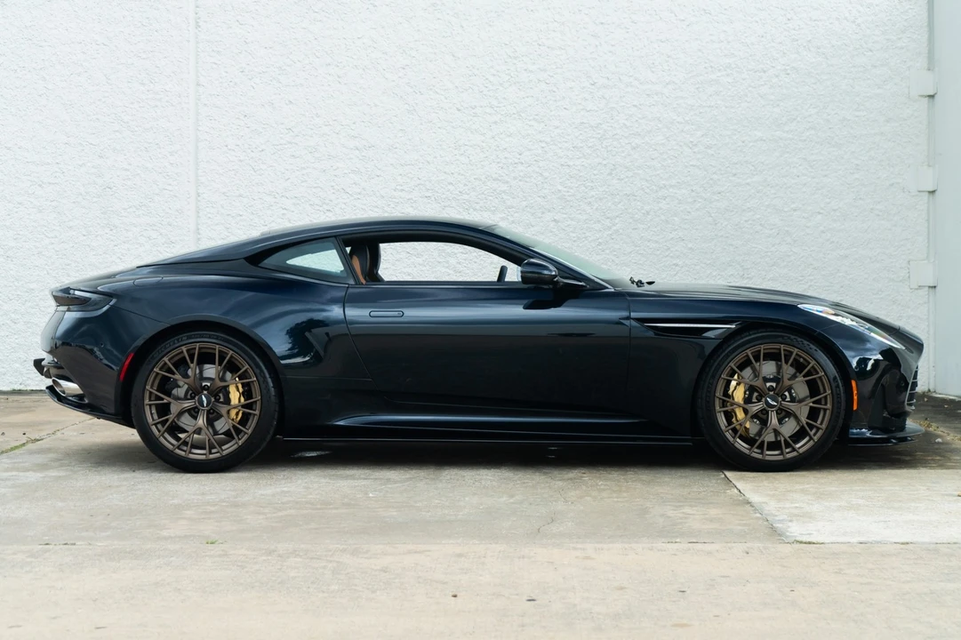 2024 Aston Martin DB12 - Image 3 of 31