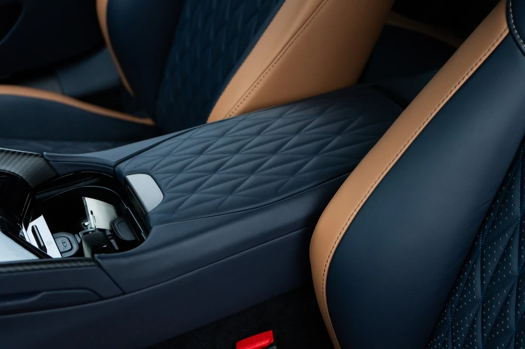 2024 Aston Martin DB12 - Image 21 of 31