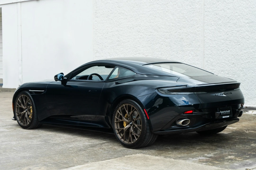 2024 Aston Martin DB12 - Image 9 of 31