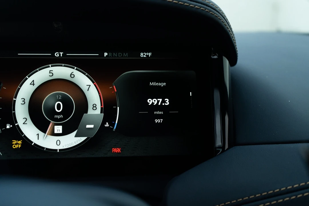 2024 Aston Martin DB12 - Image 12 of 31