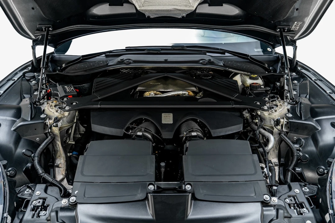 2024 Aston Martin DB12 - Image 29 of 31