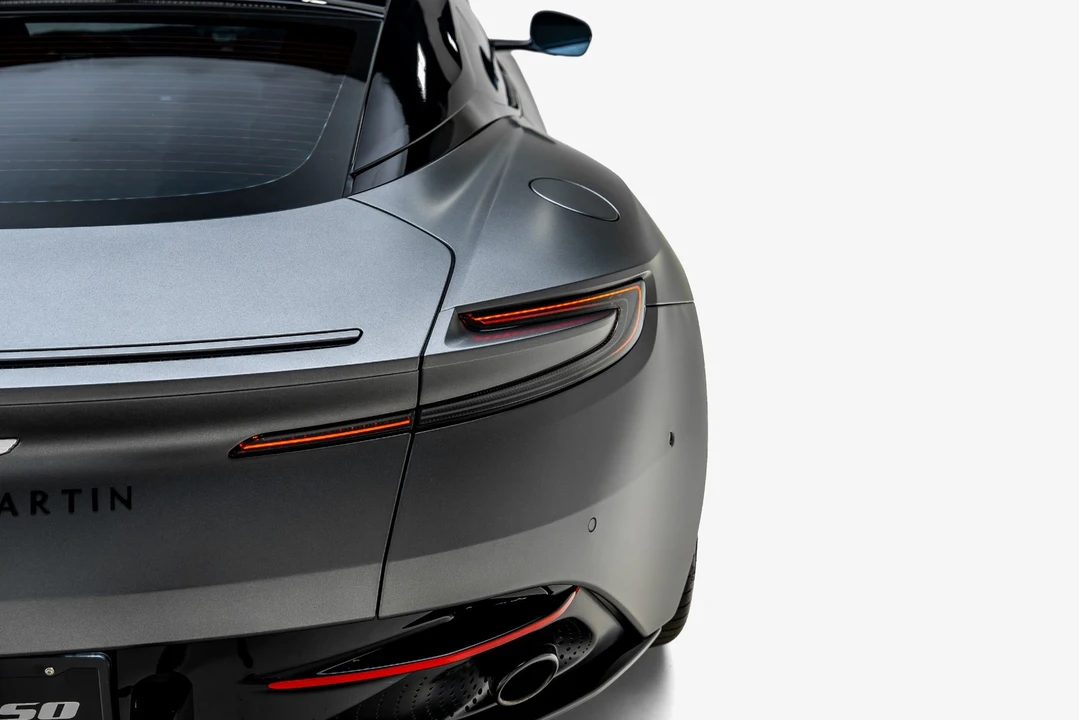 2024 Aston Martin DB12 - Image 25 of 31