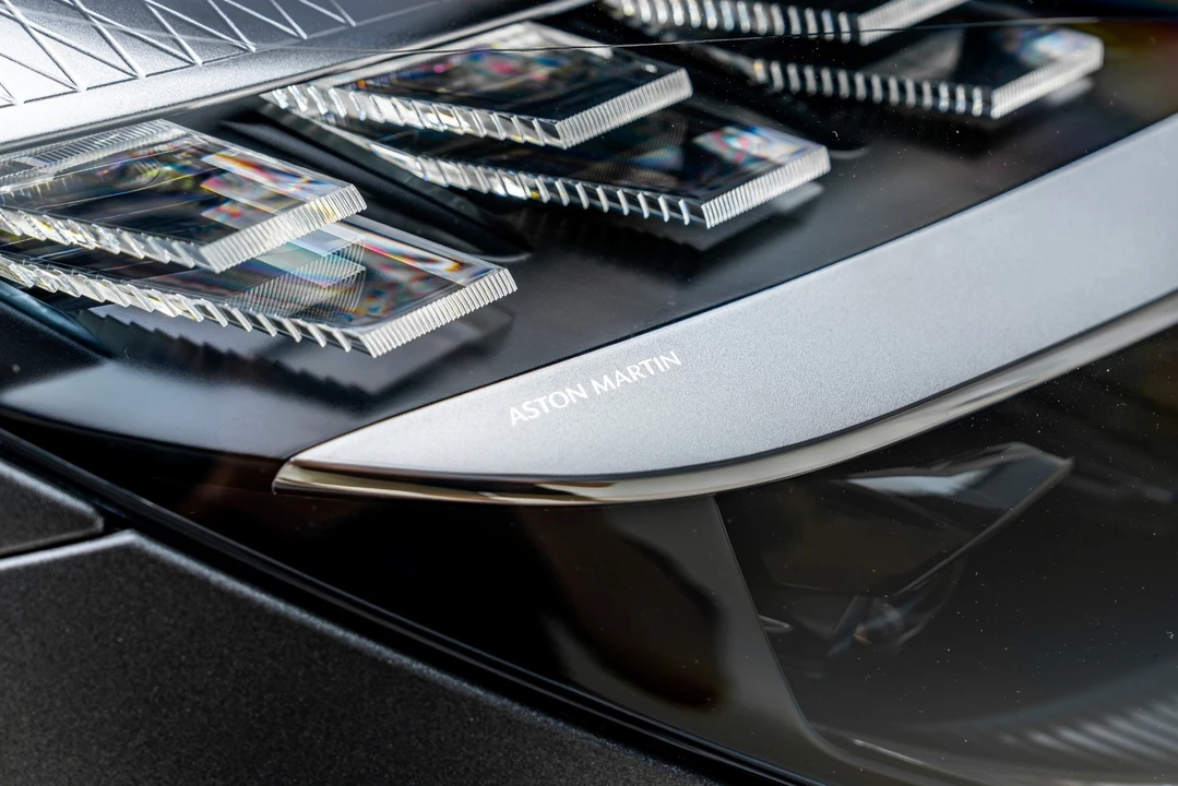 2024 Aston Martin DB12 - Image 19 of 31