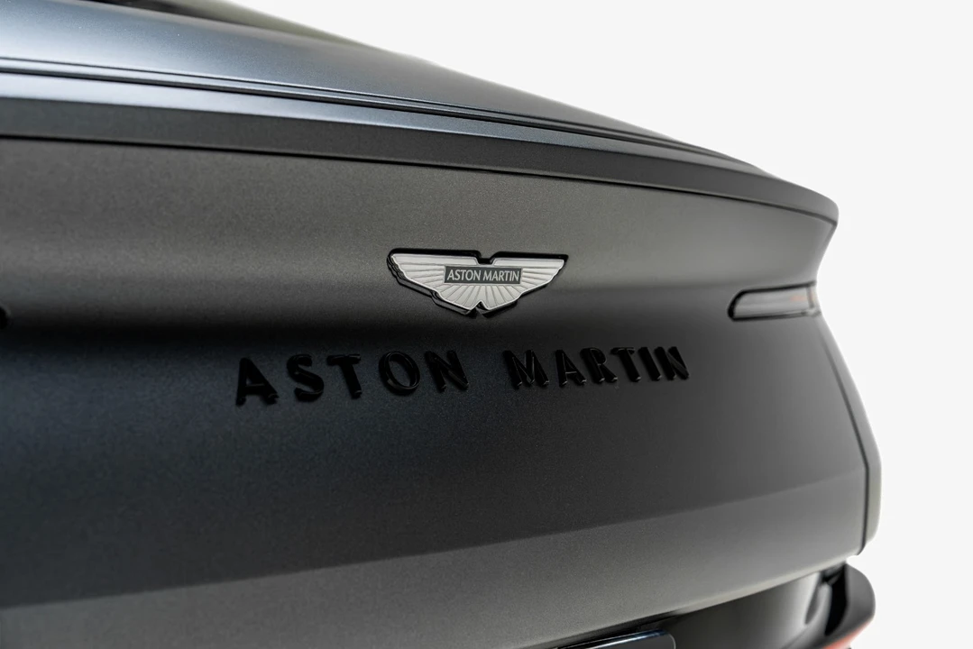2024 Aston Martin DB12 - Image 27 of 31