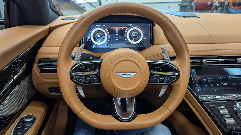 2024 Aston Martin DB12 - Image 21 of 31