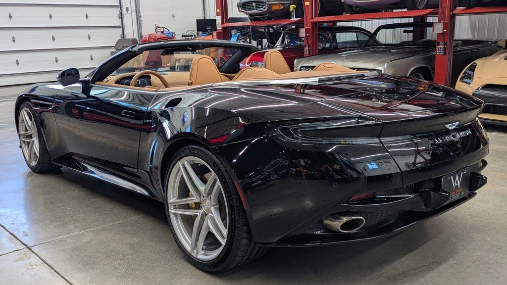 2024 Aston Martin DB12 - Image 5 of 31