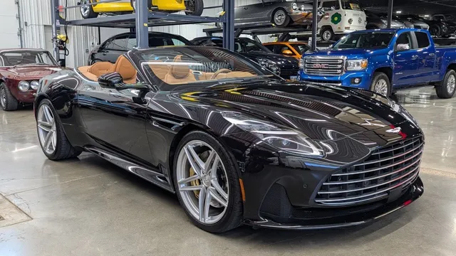 2024 Aston Martin DB12 Volante