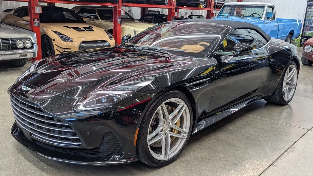 2024 Aston Martin DB12 - Image 11 of 31