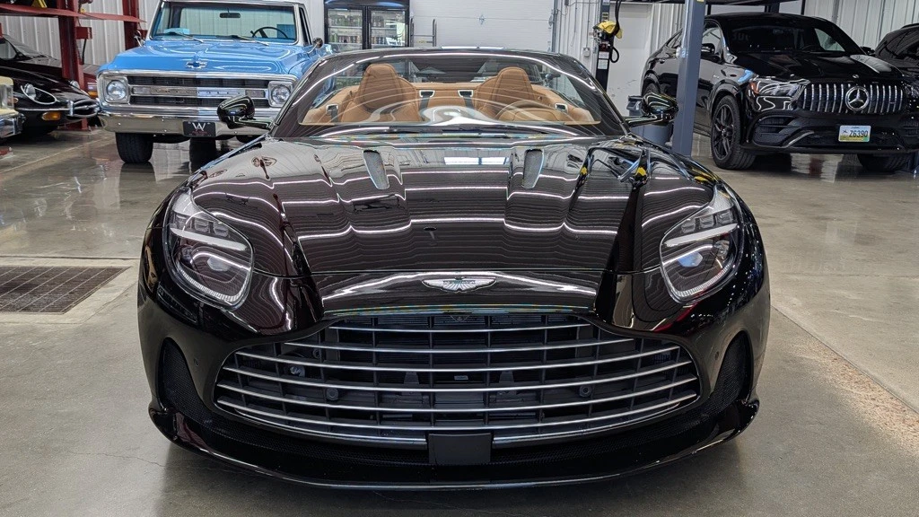 2024 Aston Martin DB12 - Image 2 of 31