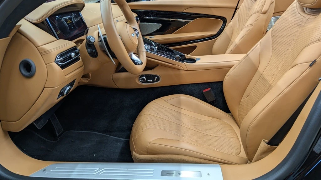 2024 Aston Martin DB12 - Image 17 of 31