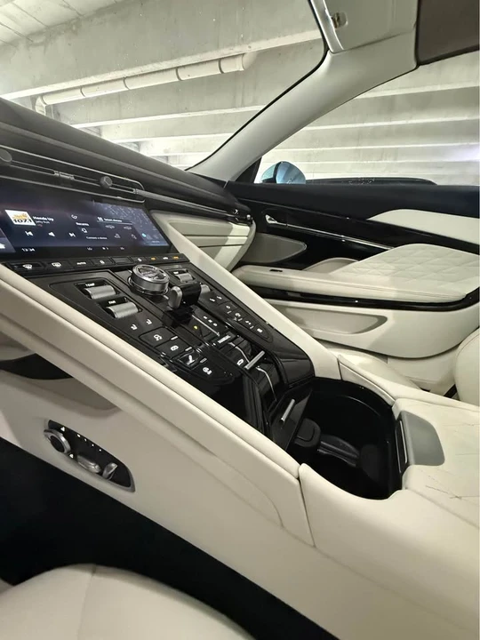 2024 Aston Martin DB12 - Image 19 of 20