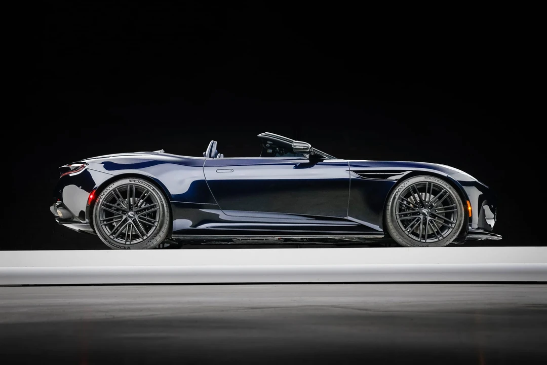2024 Aston Martin DB12 - Image 18 of 31