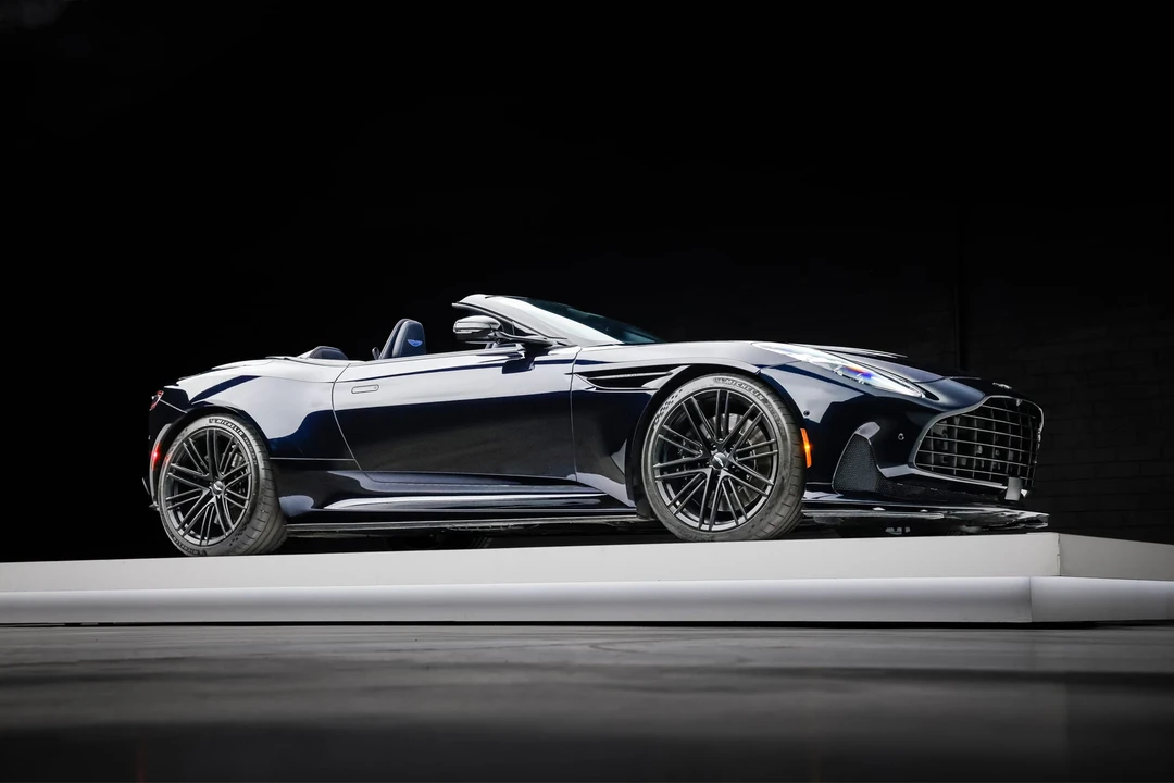 2024 Aston Martin DB12 - Image 17 of 31