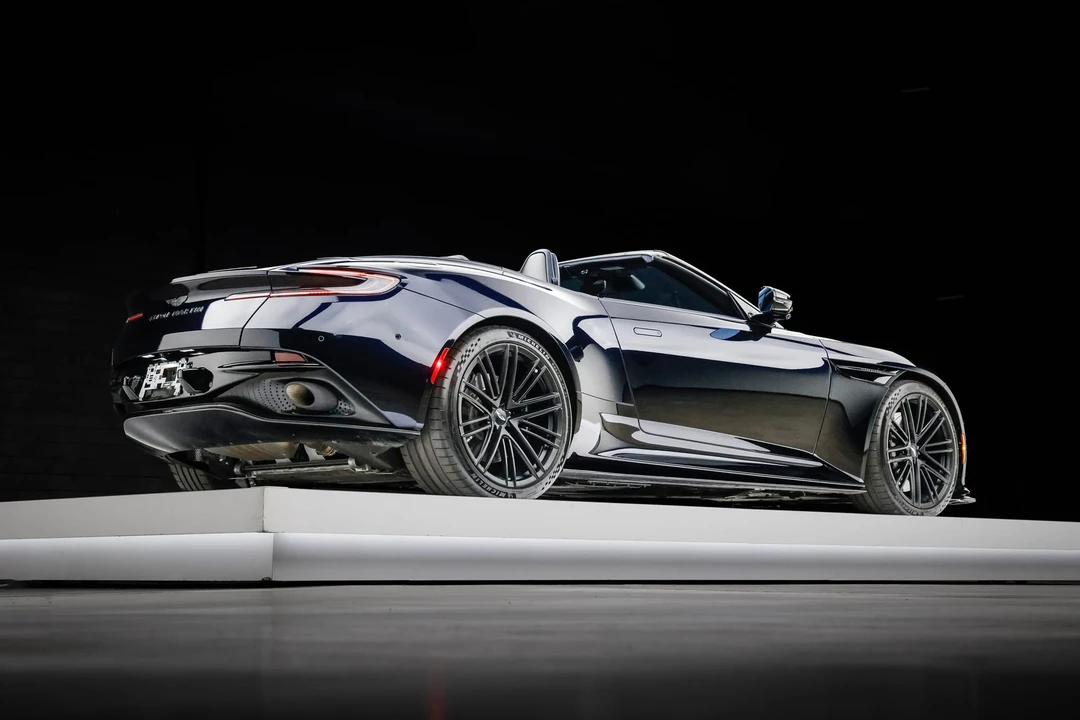 2024 Aston Martin DB12 - Image 20 of 31