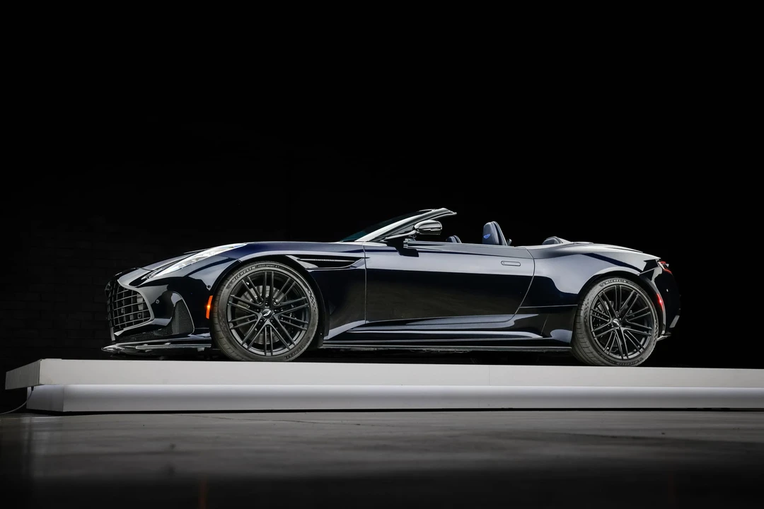 2024 Aston Martin DB12 - Image 2 of 31