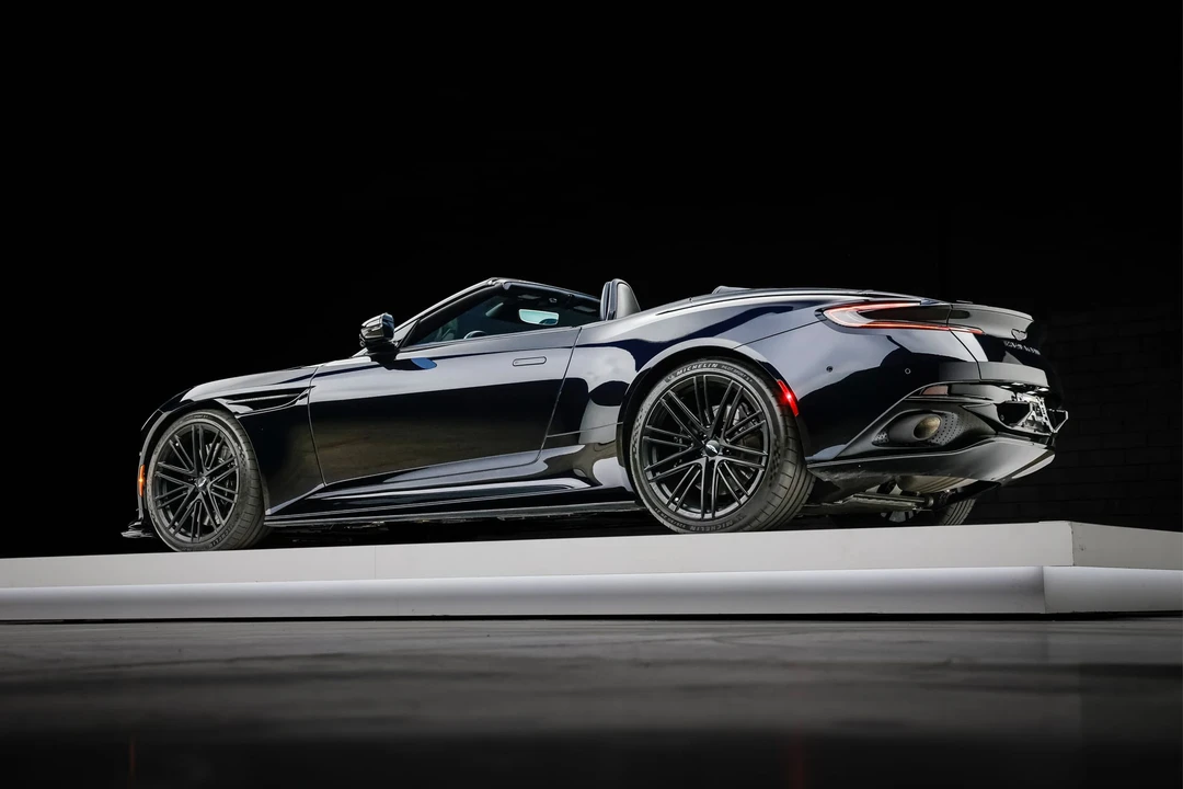 2024 Aston Martin DB12 - Image 30 of 31