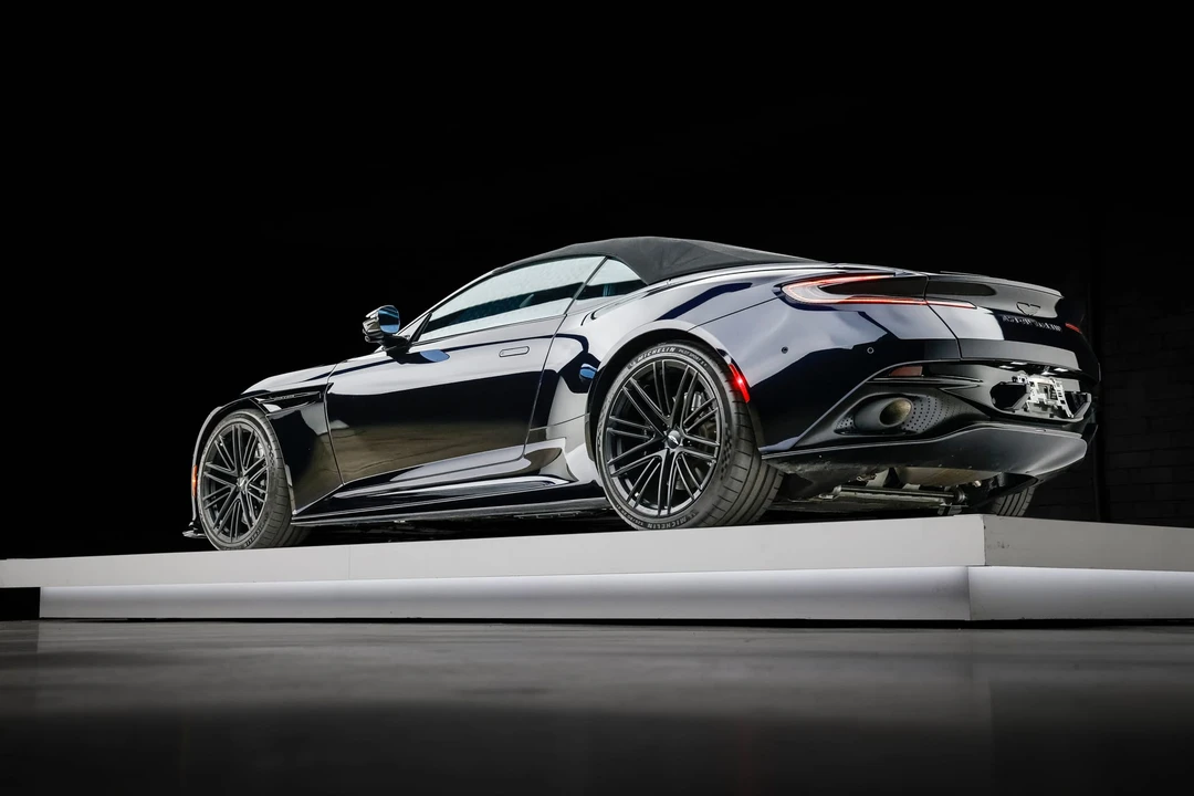 2024 Aston Martin DB12 - Image 28 of 31