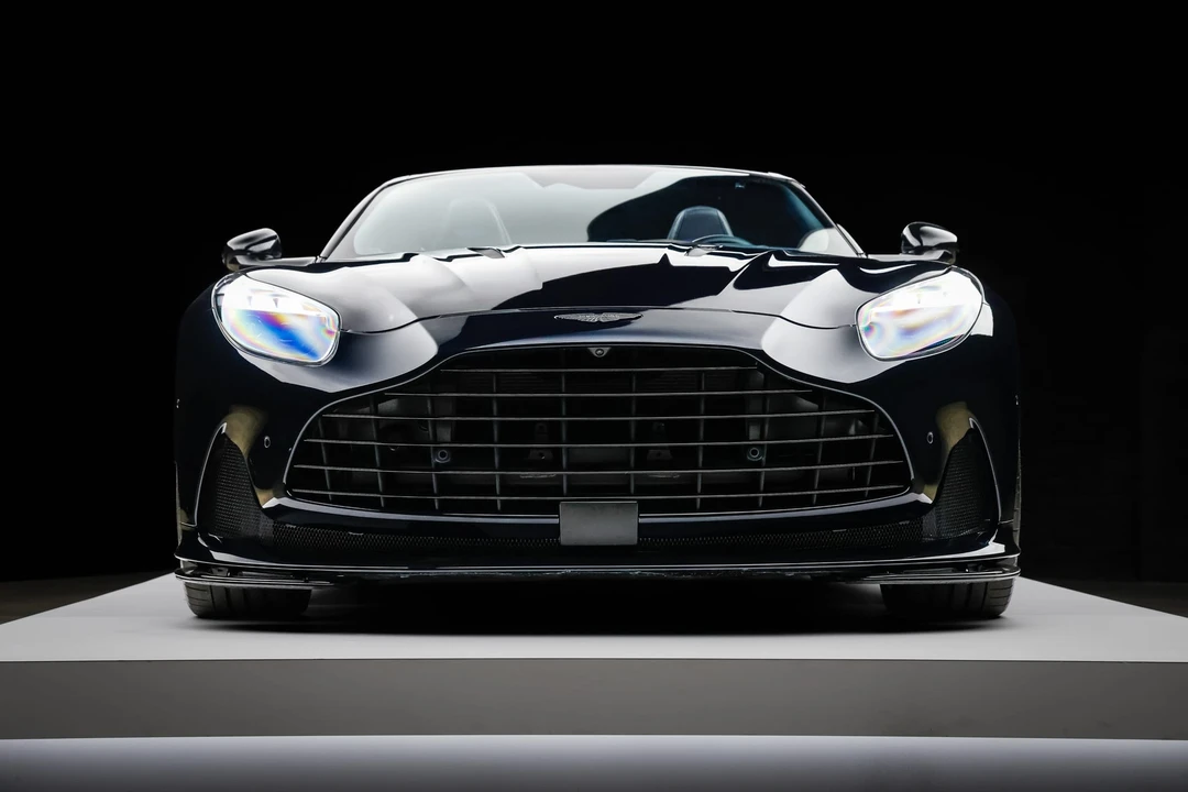 2024 Aston Martin DB12 - Image 9 of 31