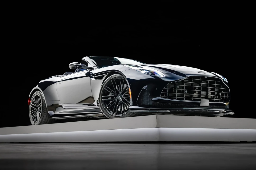 2024 Aston Martin DB12 - Image 15 of 31