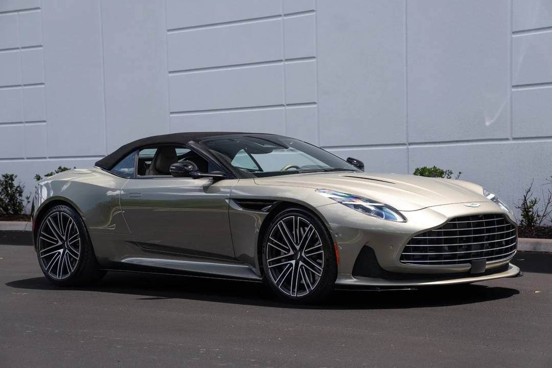 2024 Aston Martin DB12 - Image 4 of 31