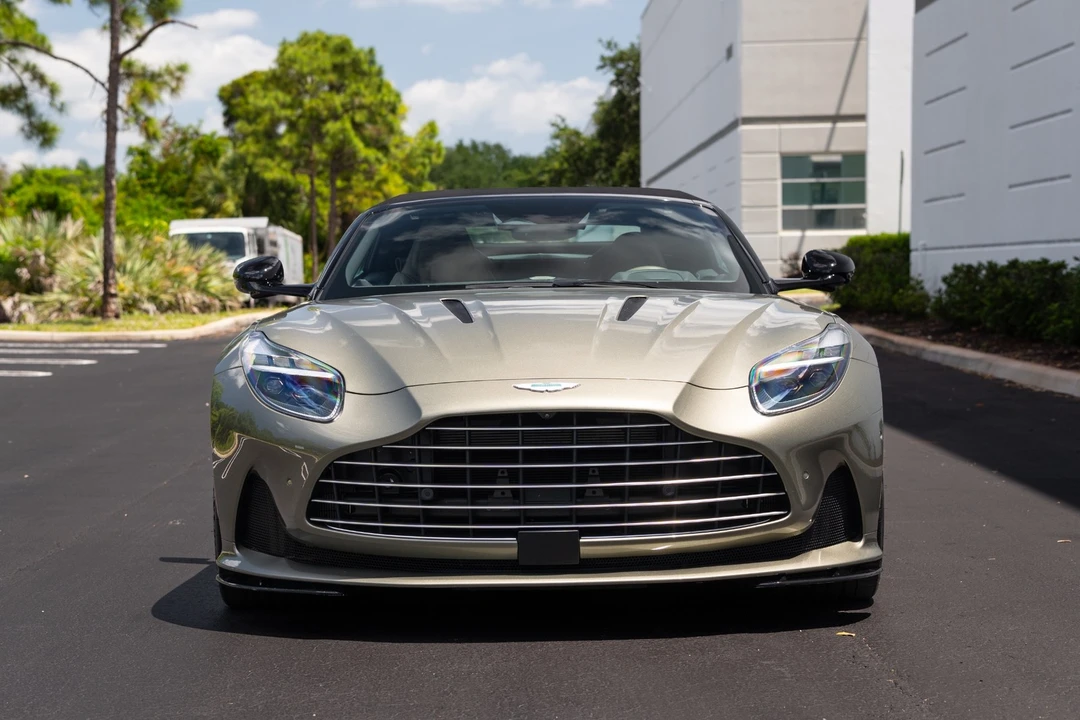 2024 Aston Martin DB12 - Image 2 of 31