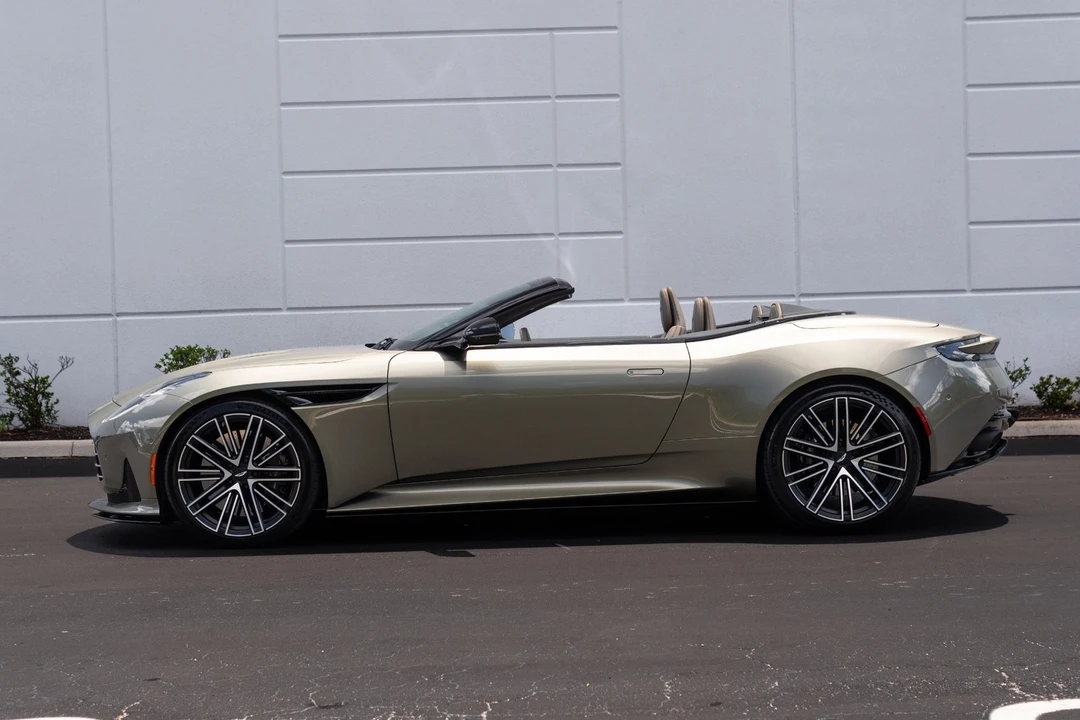 2024 Aston Martin DB12 - Image 20 of 31