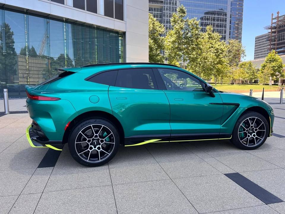 2024 Aston Martin DBX 707 - Image 19 of 30