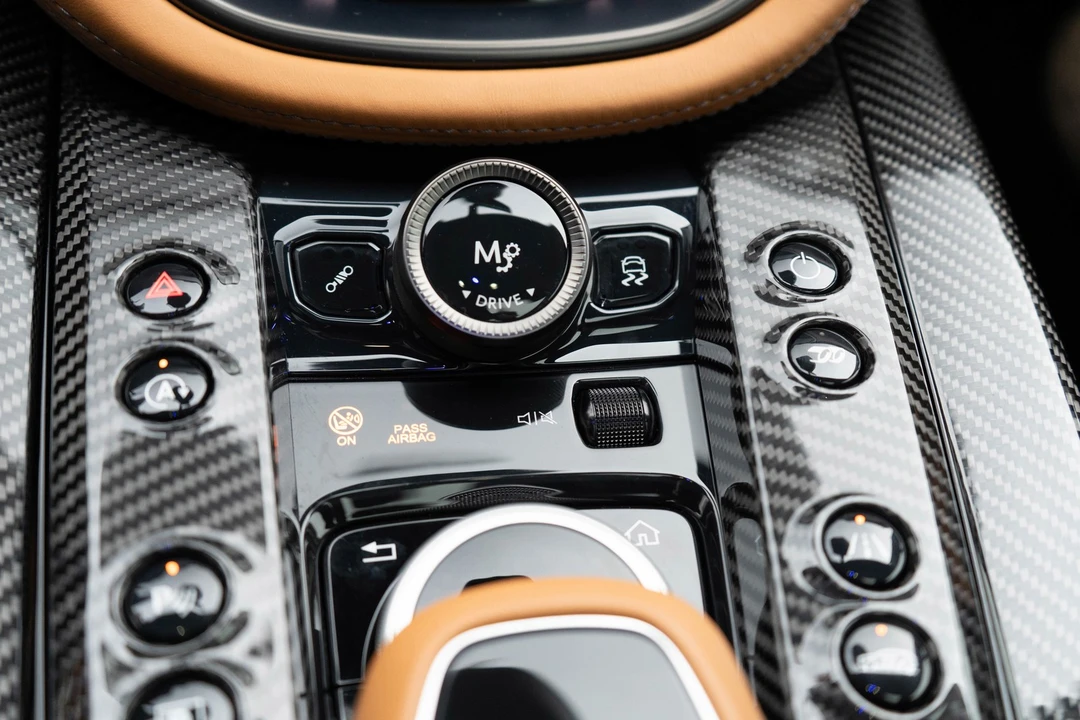 2024 Aston Martin DBX 707 - Image 28 of 31