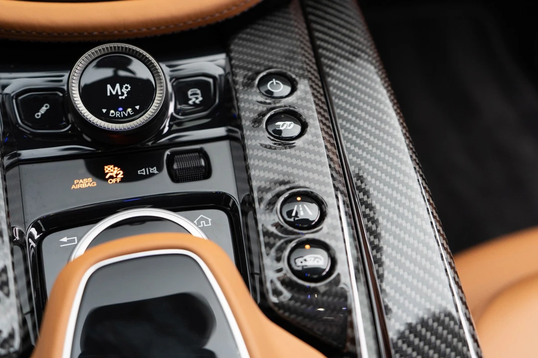 2024 Aston Martin DBX 707 - Image 27 of 31