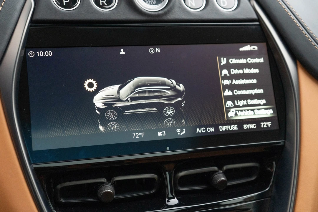 2024 Aston Martin DBX 707 - Image 24 of 31