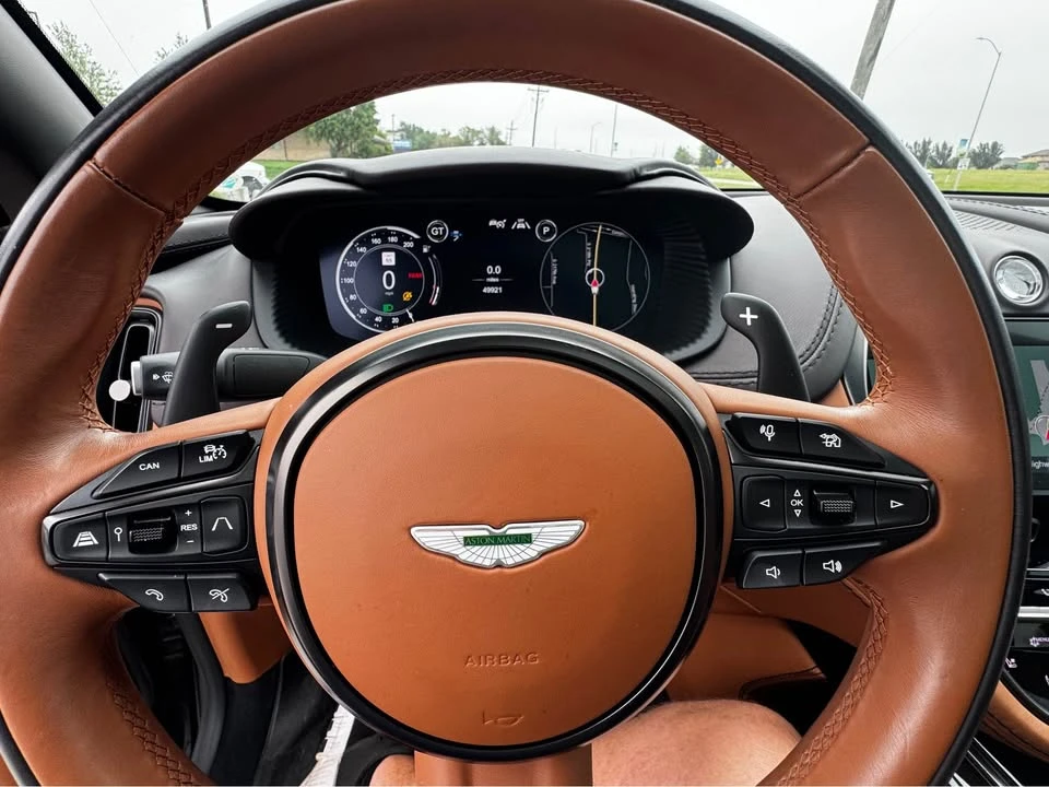 2024 Aston Martin DBX - Image 15 of 20