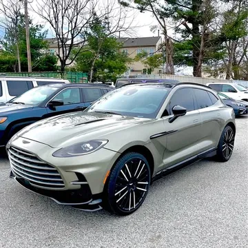 2024 Aston Martin DBX707