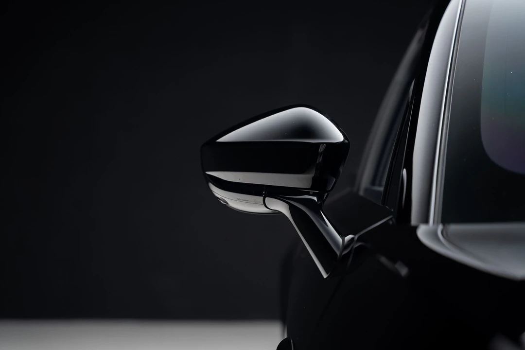 2024 Aston Martin DBX 707 - Image 14 of 31