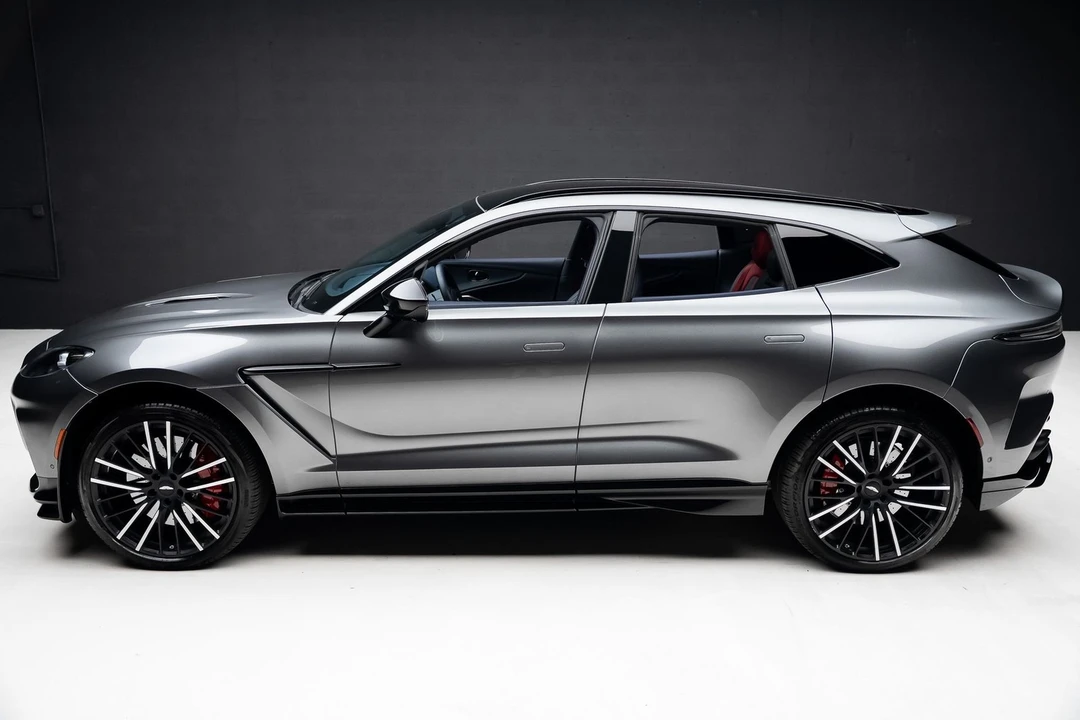 2024 Aston Martin DBX 707 - Image 16 of 31