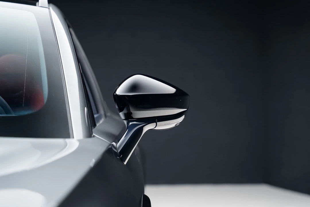 2024 Aston Martin DBX 707 - Image 15 of 31