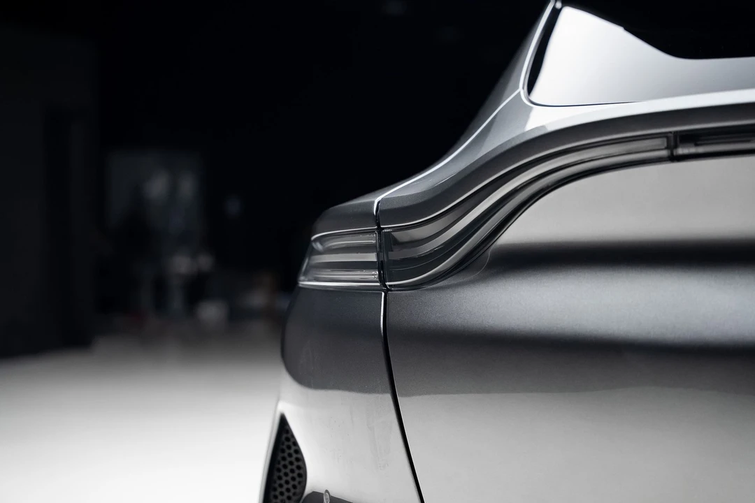2024 Aston Martin DBX 707 - Image 27 of 31