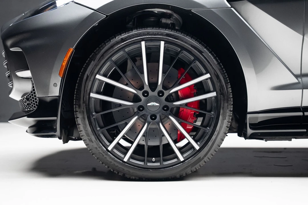 2024 Aston Martin DBX 707 - Image 19 of 31