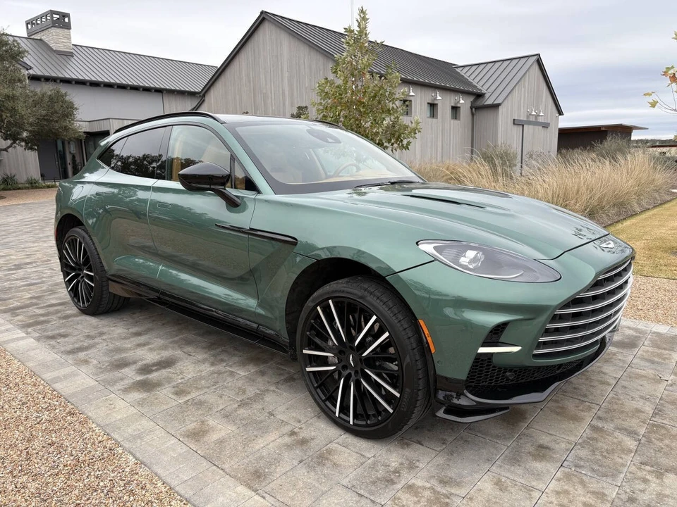 2024 Aston Martin DBX 707 - Image 2 of 21