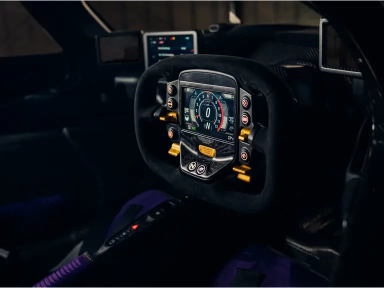 2024 Aston Martin Valkyrie - Image 17 of 31