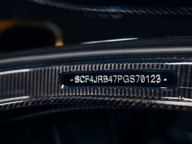2024 Aston Martin Valkyrie - Image 13 of 31