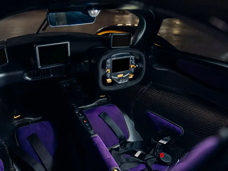 2024 Aston Martin Valkyrie - Image 23 of 31