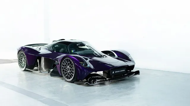 2024 Aston Martin Valkyrie Spider