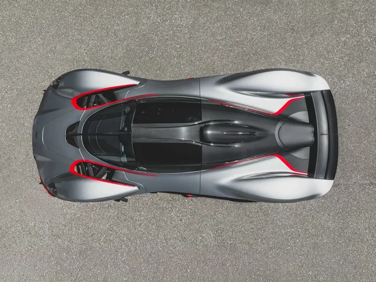 2024 Aston Martin Valkyrie - Image 7 of 31