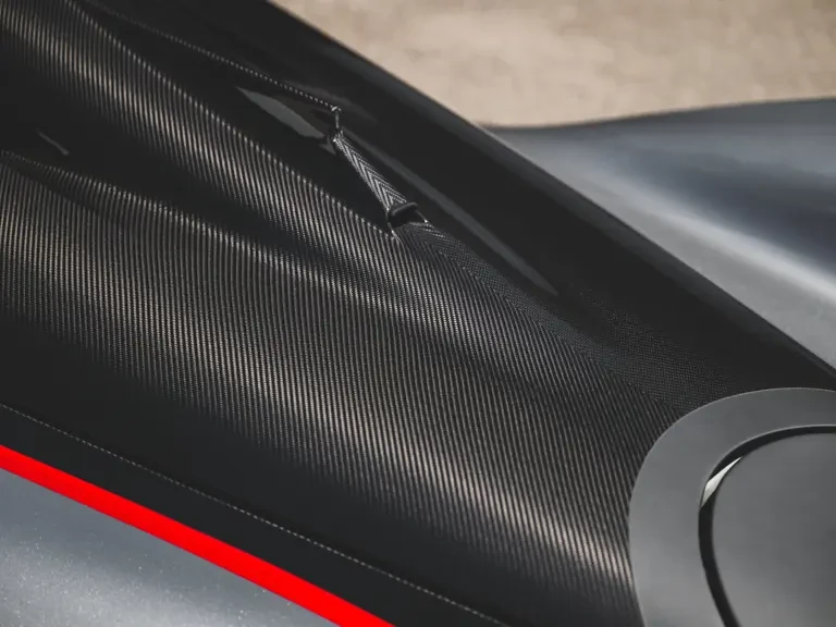 2024 Aston Martin Valkyrie - Image 24 of 31