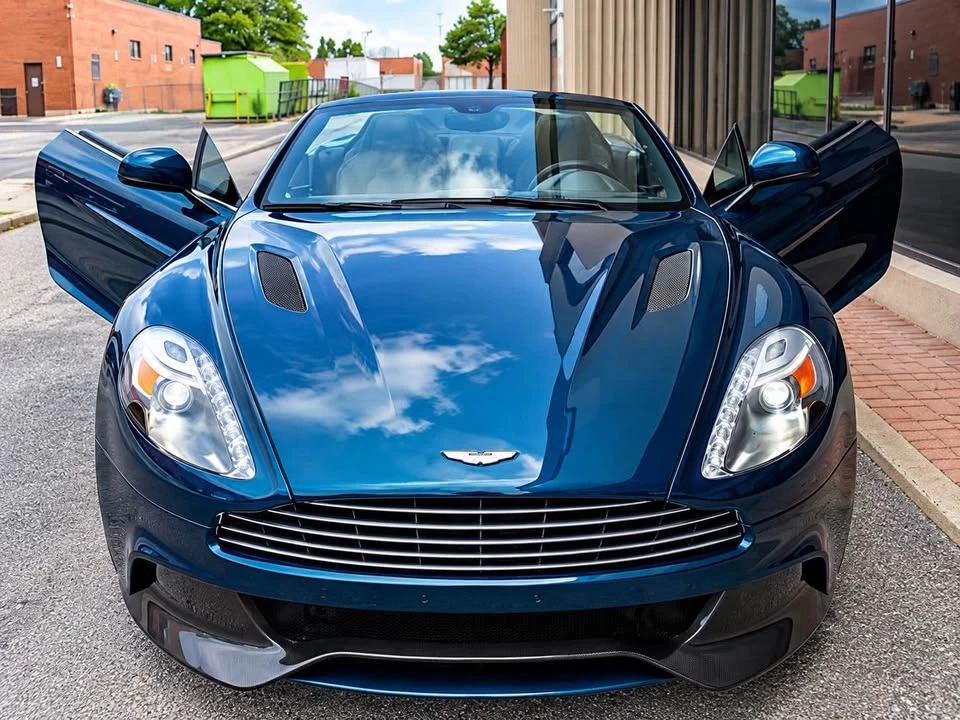 2024 Aston Martin Vanquish - Image 12 of 20