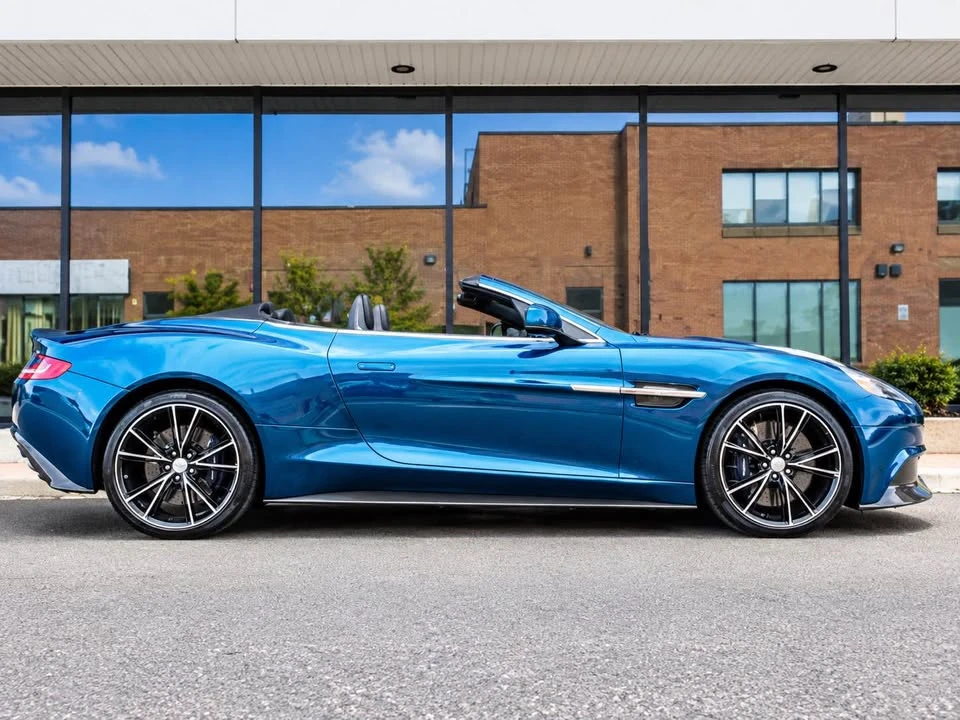 2024 Aston Martin Vanquish - Image 2 of 20